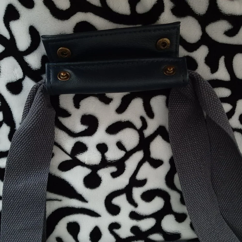 New Tote with Special Shoe Compartment